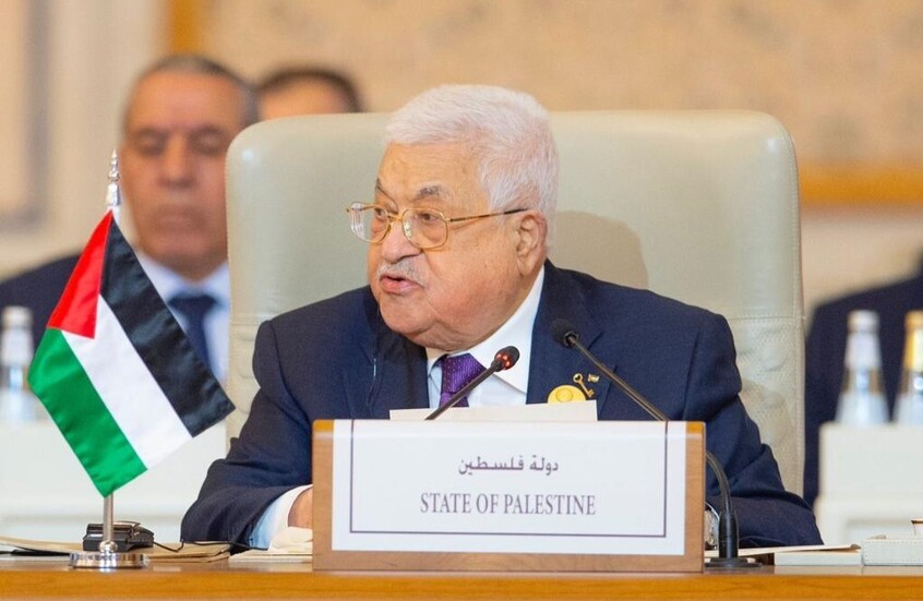 عباس يطالب بإنهاء سيطرة حماس على غزة