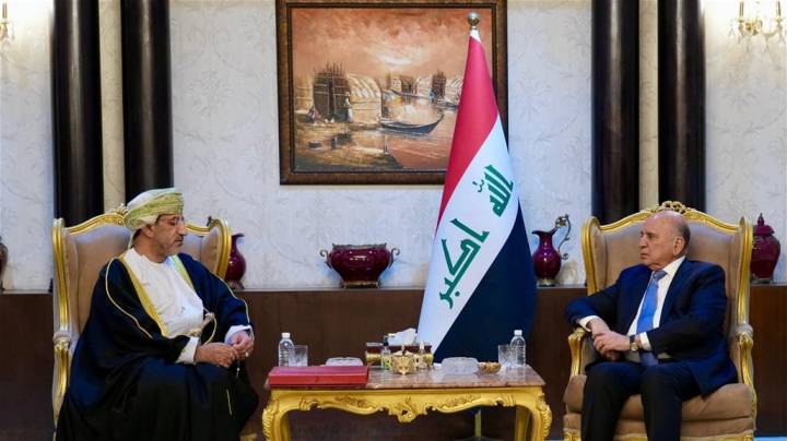 العراق وعُمان يؤكدان على تعزيز العلاقات بين البلدين