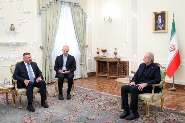 بزشكيان:العراق وإيران جبهة واحدة ضد إسرائيل وامريكا