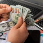 اليوم..اسعار صرف الدولار=142,000 ديناراً