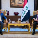 وزير الخارجية والقائم بأعمال السفارة الأمريكية يبحثان الملف النفطي