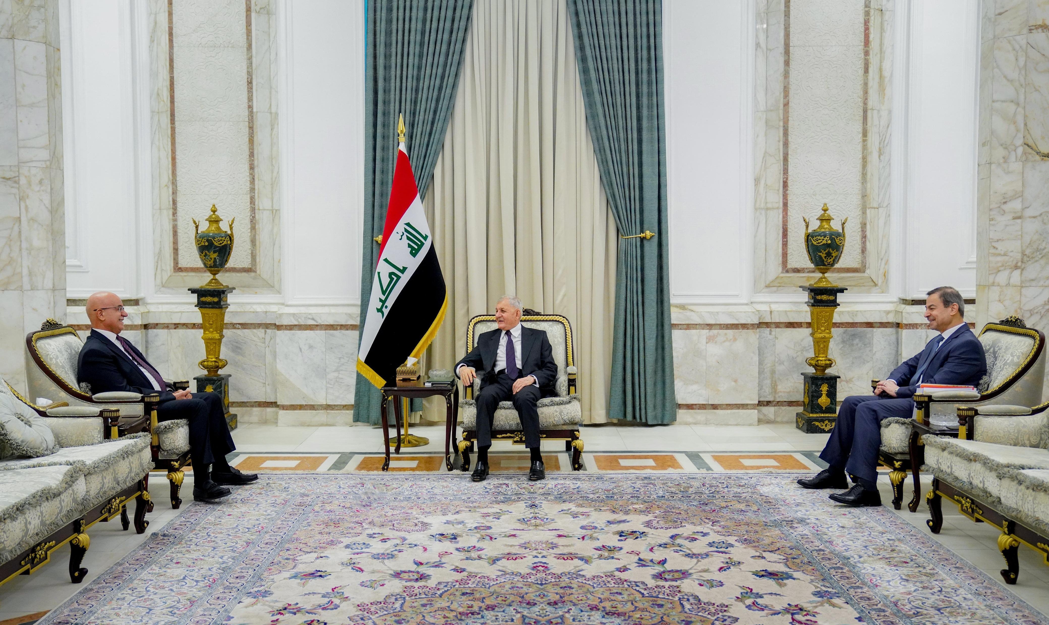 رشيد يوجه وزير الصحة بالارتقاء بمستوى الخدمات