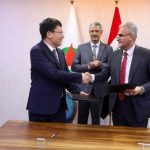 وزارة النفط:التوقيع على عقد لإنشاء شبكة أنابيب لتوزيع مياه البحر إلى الحقول النفطية