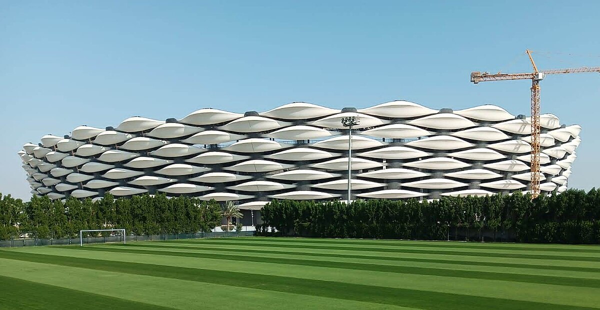 طاقم تحكيمي ياباني للقاء العراق والإمارات يوم الثلاثاء المقبل