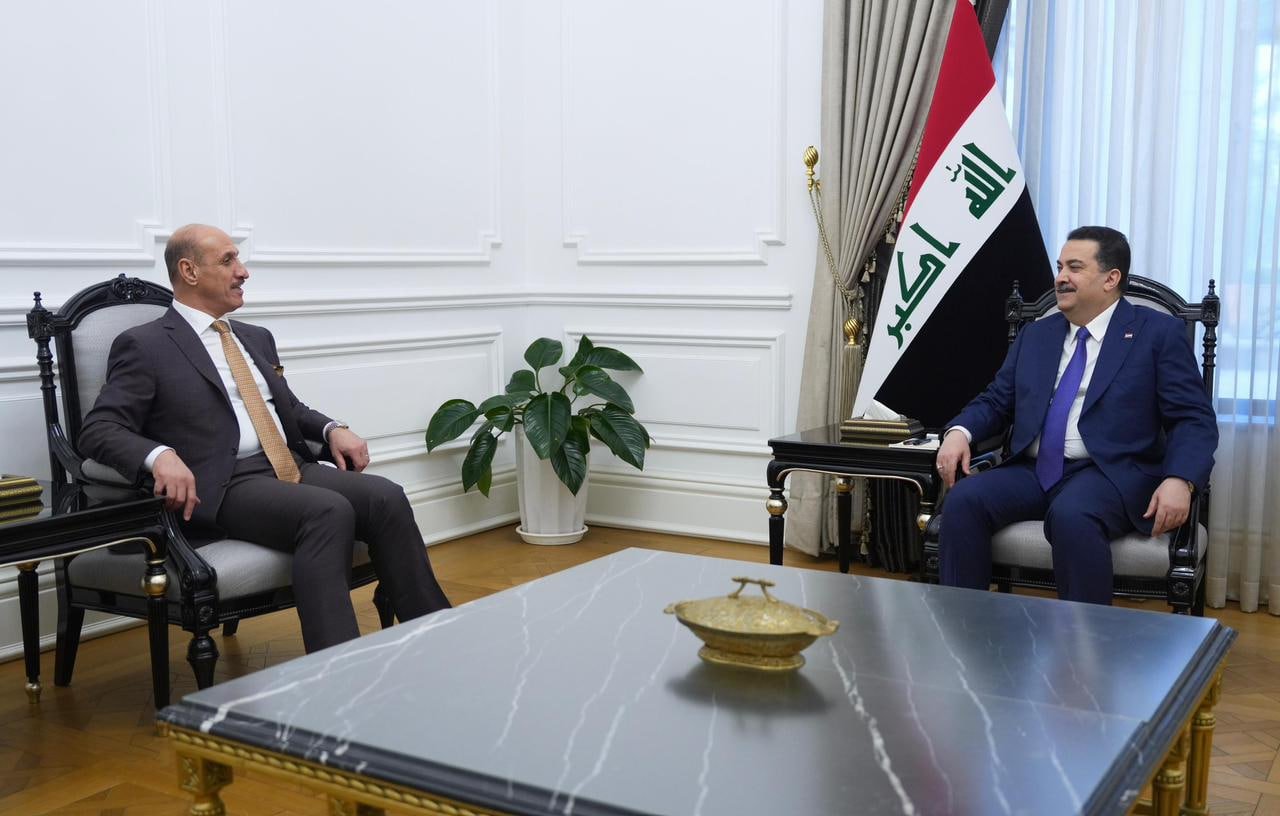 السوداني يؤكد على استمرار الدعم للمنتخب العراقي لكرة القدم