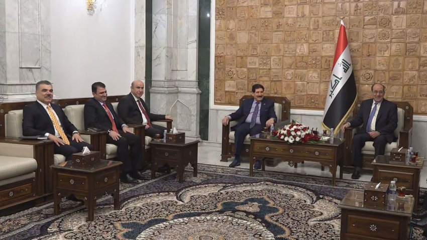 وفد حزب بارزاني بواصل اجتماعاته مع القوى المتنفذة لتوزيع حصص المناصب