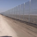 إسرائيل تبدأ بناء جدار على الحدود مع الأردن بطول (80) كم