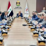 وزير النفط يباشر بمهام  عمله وزيراً للكهرباء إضافة لواجباته