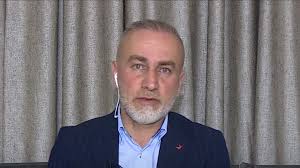 نائب سابق:تخفيض رواتب الموظفين دون الحيتان الكبار جريمة بحق العراقيين