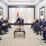 السوداني يؤكد على استمرار التعاون مع فرنسا في تطوير قدرات العراق الدفاعية