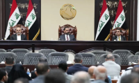 نائب: البرلمان يوزع اللجان النيابية مقابل المناصب الحكومية