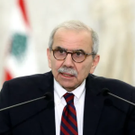 حظر فوري على أنشطة حزب الله اللبناني من قبل الحكومة اللبنانية