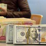 تراجع ملحوظ.. أسعار صرف الدولار تسجل انخفاضاً في الأسواق المحلية مع نهاية الأسبوع.
