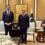 فشل ماراثون إسلام آباد.. فانس يُعلن تمسك واشنطن بـ”الالتزام الصارم” ويغادر باكستان