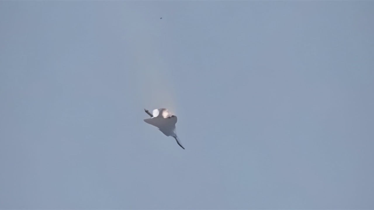 إنقاذ طيار أميركي بعد إسقاط مقاتلته فوق إيران واستمرار البحث عن الآخر