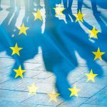 الاتحاد الأوروبي يرفض فرض رسوم على عبور مضيق هرمز ويحذر من تهديد الملاحة الدولية