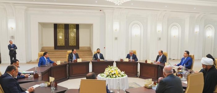 السلاح تحت المجهر.. بغداد تبحث آليات الدمج والحسم والتمويل في اجتماع مصيري