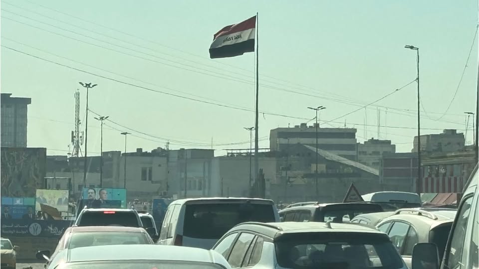 حملة تطهير إداري تضرب مؤسسات الدولة.. إعفاء مسؤولين ونقل عشرات الموظفين
