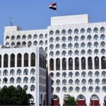 العراق يحذر من حرب أوسع تهدد الأمن الإقليمي والدولي