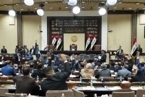 هل تتأجل إحالة الموظفين للتقاعد؟ مقترح برفع السن إلى 63 عاماً