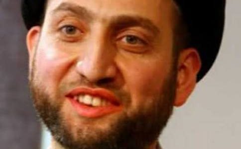 الحكيم يرسم خارطة التوازنات… لا قطيعة مع طهران ولا تنازل عن الحشد…