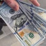 الدولار يتراجع في بغداد وأربيل.. الأسواق تترقب هبوطاً جديداً أمام الدينار