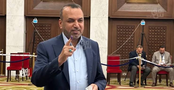 القضاء يفتح ملف احمد الأسدي.. أمر قبض لوزير العمل السابق ورفع حصانة نائب وسط شبهات فساد ثقيلة