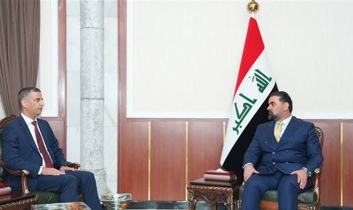 سلاح الحشد أولاً.. توافق شيعي على تأجيل نزع السلاح وتحصين ترسانة الفصائل